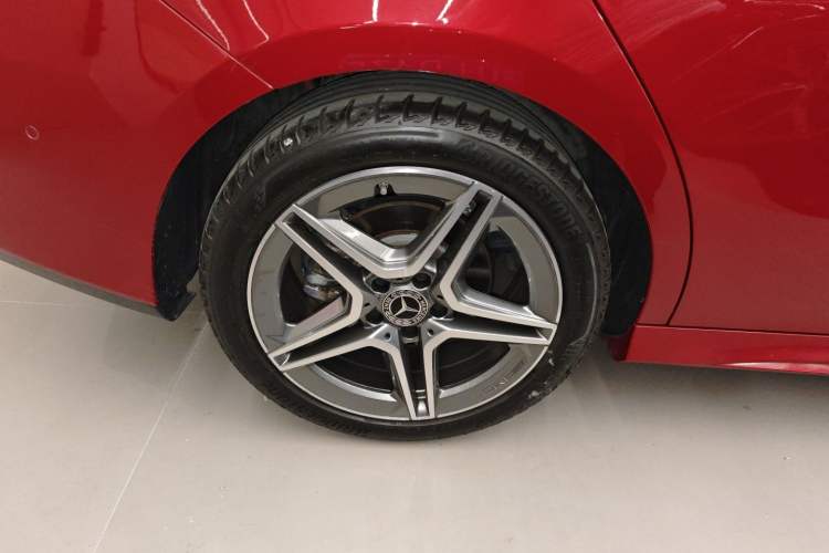 Used Mercedes-Benz CLA 2022-Year Updated CLA 200 Exterior 8