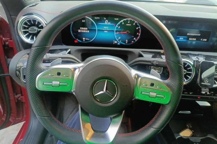 Used Mercedes-Benz CLA 2022-Year Updated CLA 200 Steering Wheel