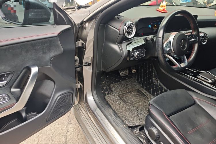 Used Mercedes-Benz CLA 2022 Refreshed CLA 200 Shooting Brake Driver Seat