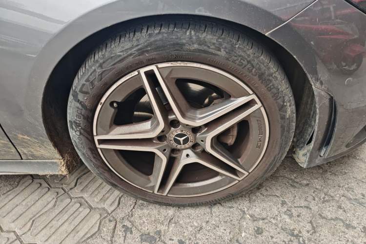 Used Mercedes-Benz CLA 2022 Refreshed CLA 200 Shooting Brake Right Front Wheel Hub