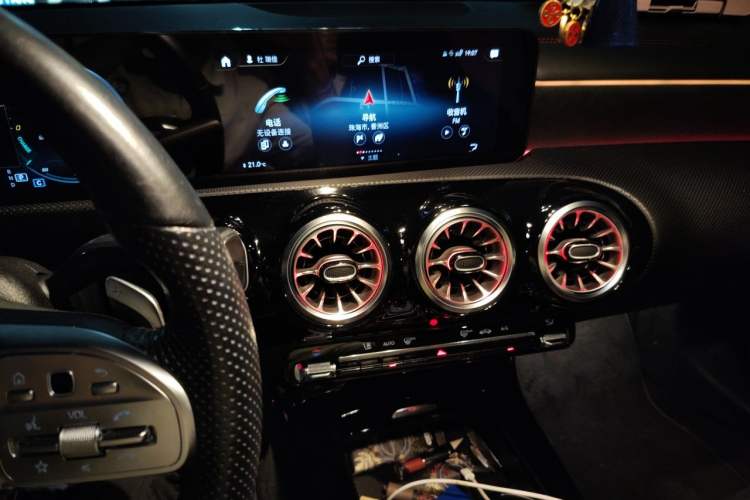 Used Mercedes-Benz CLA 2022-Year Updated CLA 200 Audio And AC Panel