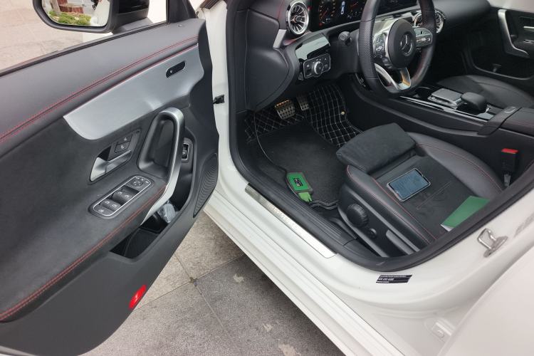 Used Mercedes-Benz CLA 2022 Refreshed CLA 200 4MATIC Driver Seat