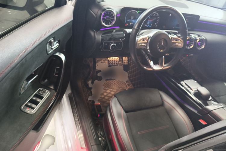 Used Mercedes-Benz CLA 2022-Year Updated CLA 200 Driver Seat