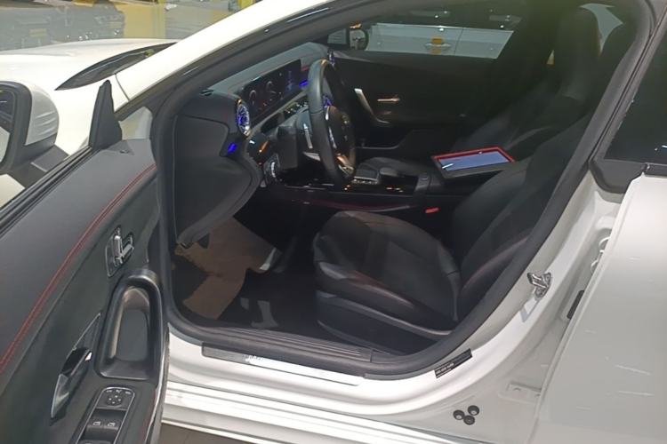 Used Mercedes-Benz CLA 2022 CLA 200 Shooting Brake Driver Seat