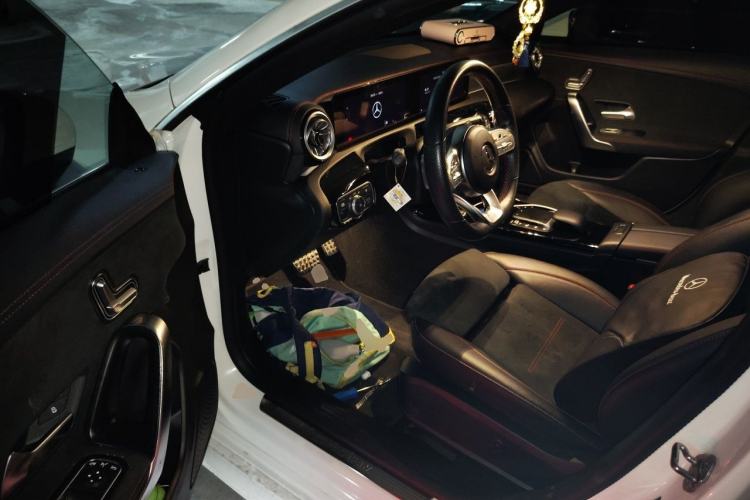 Used Mercedes-Benz CLA 2022-Year Updated CLA 200 Driver Seat