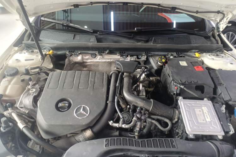 Used Mercedes-Benz CLA 2022-Year Updated CLA 200 Engine Bay