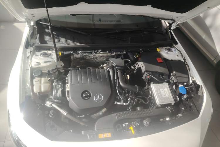 Used Mercedes-Benz CLA 2022-Year Updated CLA 200 Engine Bay