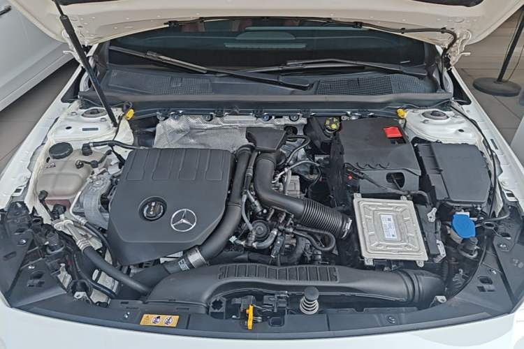 Used Mercedes-Benz CLA 2022-Year Updated CLA 200 Engine Bay