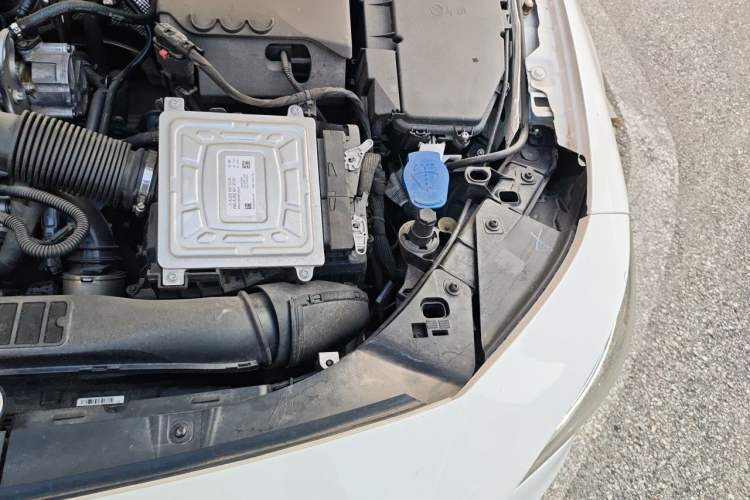 Used Mercedes-Benz CLA 2022 CLA 200 Engine Bay Left
