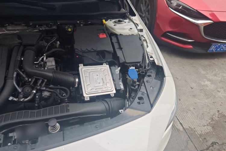 Used Mercedes-Benz CLA 2022-Year Updated CLA 200 Engine Bay Left