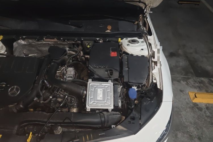 Used Mercedes-Benz CLA 2022 CLA 200 Engine Bay Left