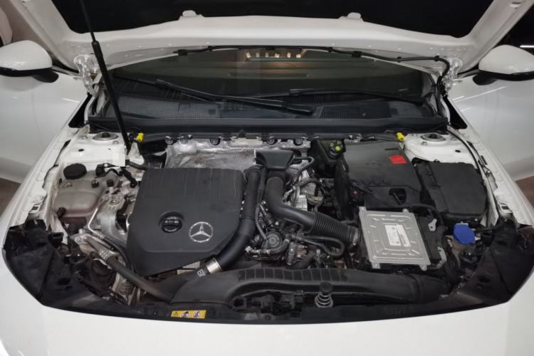 Used Mercedes-Benz CLA 2022-Year Updated CLA 200 Engine Bay