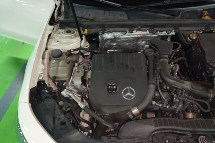 Used Mercedes-Benz CLA 2022-Year Updated CLA 200 Engine Bay Right