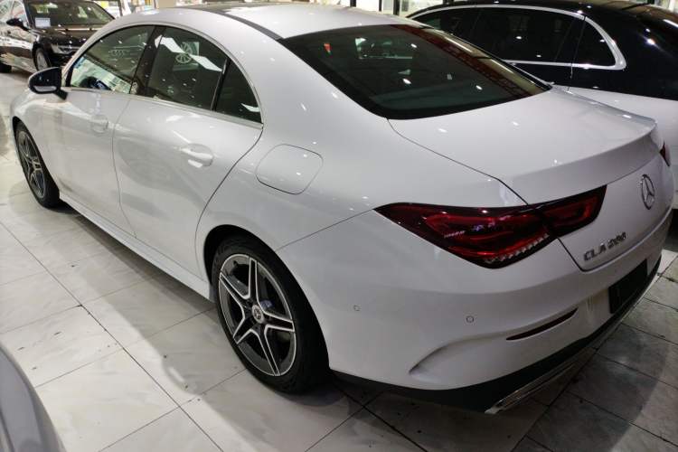 Used Mercedes-Benz CLA 2022-Year Updated CLA 200 Exterior 2