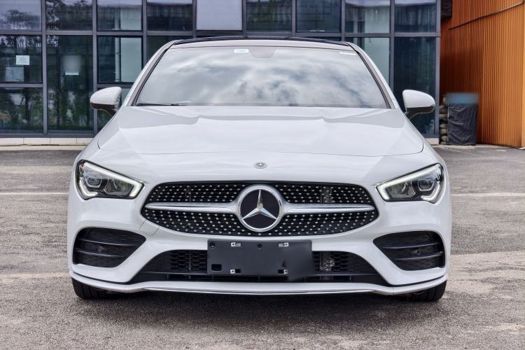 Used Mercedes-Benz CLA 2022-Year Updated CLA 200 Exterior 3