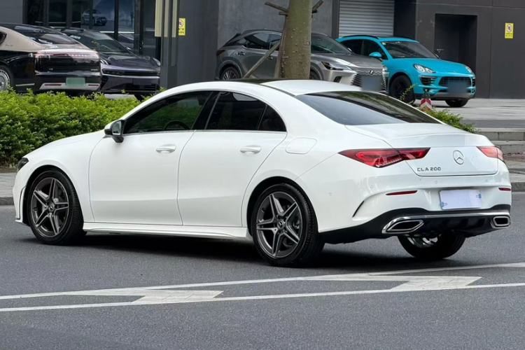 Used Mercedes-Benz CLA 2022-Year Updated CLA 200 Exterior 3