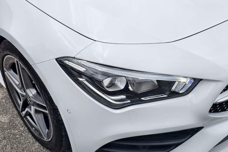 Used Mercedes-Benz CLA 2022-Year Updated CLA 200 Exterior 4