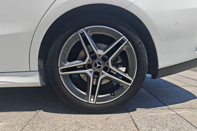 Used Mercedes-Benz CLA 2022-Year Updated CLA 200 Exterior 4