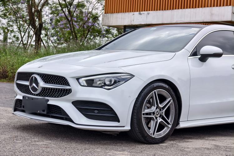 Used Mercedes-Benz CLA 2022-Year Updated CLA 200 Exterior 6