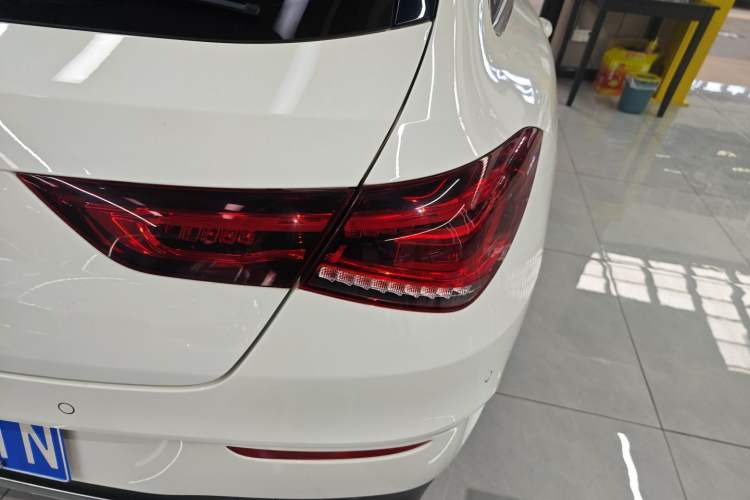 Used Mercedes-Benz CLA 2022 Refreshed CLA 200 Shooting Brake Exterior 6