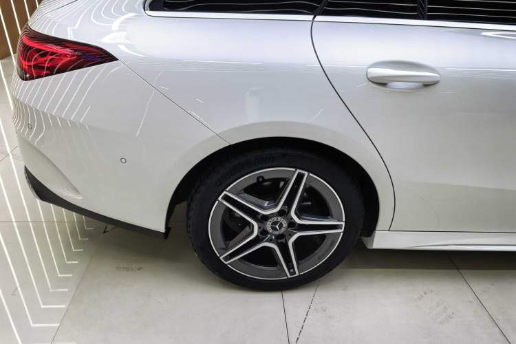 Used Mercedes-Benz CLA 2022 Refreshed CLA 200 Shooting Brake Exterior 7