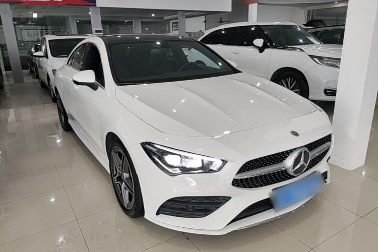 Used Mercedes-Benz CLA 2022-Year Updated CLA 200 Front Right 45 Deg