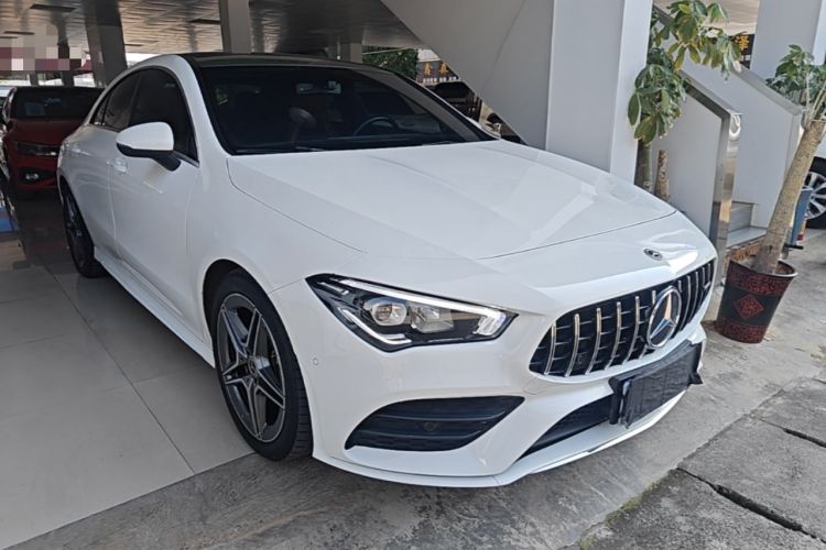 Used Mercedes-Benz CLA 2022-Year Updated CLA 200 Front Right 45 Deg
