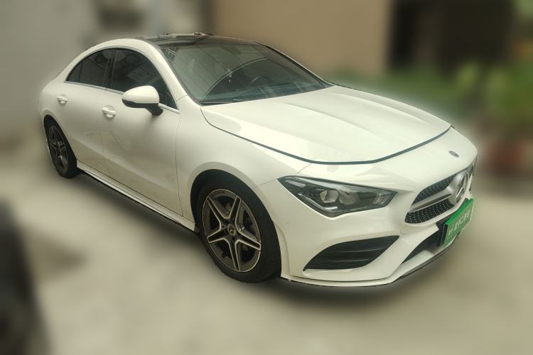 Used Mercedes-Benz CLA 2022 CLA 200 Front Right 45 Deg