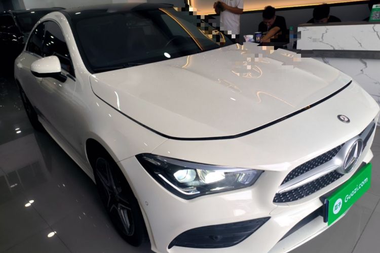 Used Mercedes-Benz CLA 2022-Year Updated CLA 200 Front Right 45 Deg