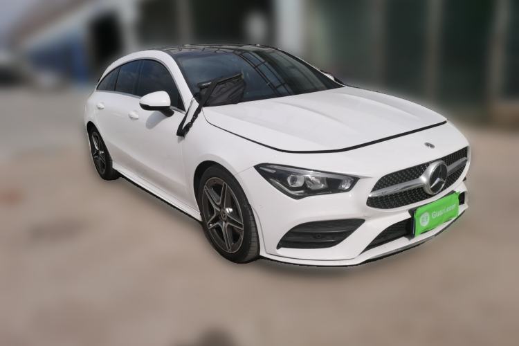 Used Mercedes-Benz CLA 2022 Refreshed CLA 200 Shooting Brake Front Right 45 Deg