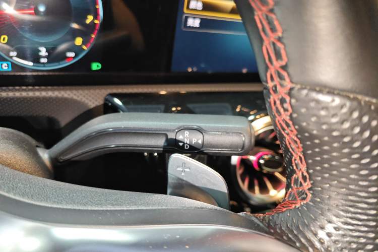 Used Mercedes-Benz CLA 2022 CLA 200 Shooting Brake Gear Lever