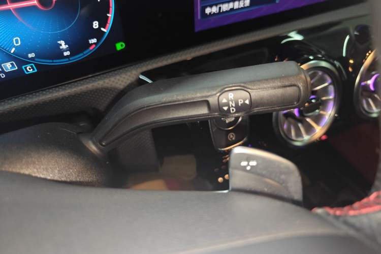 Used Mercedes-Benz CLA 2022 Refreshed CLA 200 Shooting Brake Gear Lever