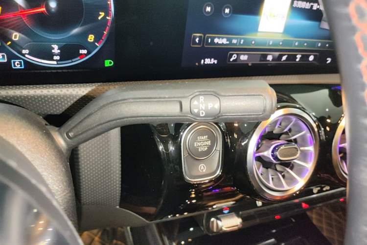 Used Mercedes-Benz CLA 2022-Year Updated CLA 200 Gear Lever