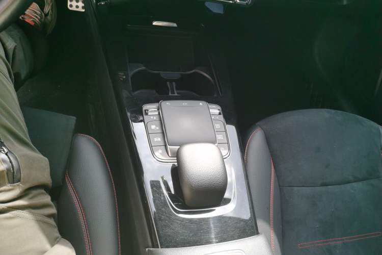 Used Mercedes-Benz CLA 2022 Refreshed CLA 200 Shooting Brake Gear Lever