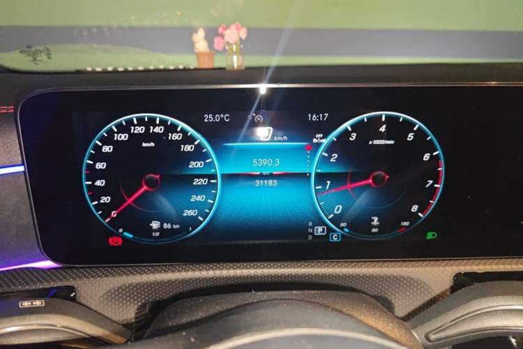 Used Mercedes-Benz CLA 2022-Year Updated CLA 200 Instrument Cluster