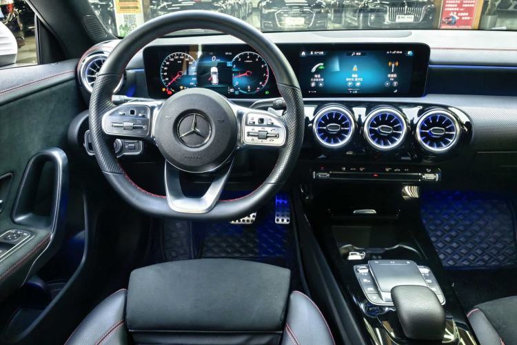 Used Mercedes-Benz CLA 2022 Refreshed CLA 200 Shooting Brake Interior 1
