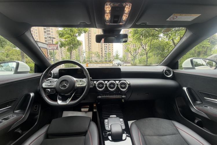 Used Mercedes-Benz CLA 2022-Year Updated CLA 200 Interior 1