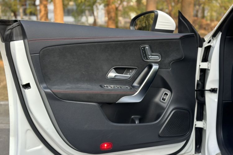 Used Mercedes-Benz CLA 2022 CLA 200 Interior 10