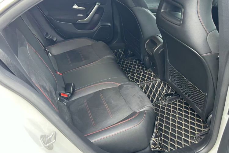 Used Mercedes-Benz CLA 2022-Year Updated CLA 200 Interior 2