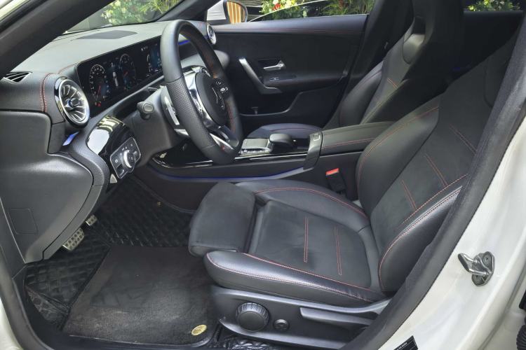 Used Mercedes-Benz CLA 2022 Refreshed CLA 200 Shooting Brake Interior 3