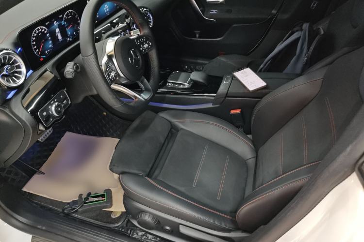 Used Mercedes-Benz CLA 2022 Refreshed CLA 200 Shooting Brake Left Front Seat