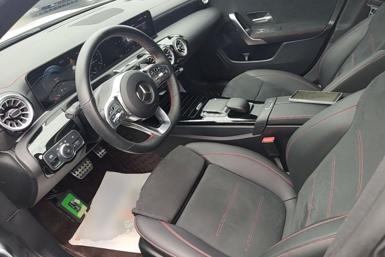 Used Mercedes-Benz CLA 2022-Year Updated CLA 200 Left Front Seat