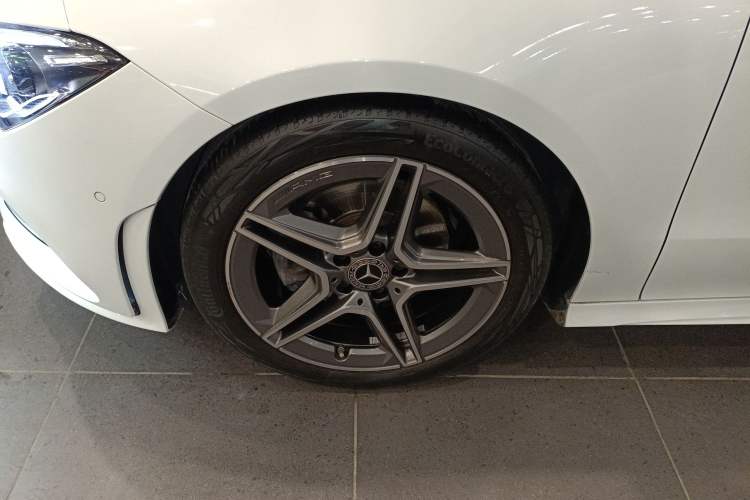Used Mercedes-Benz CLA 2022-Year Updated CLA 200 Left Front Wheel Hub