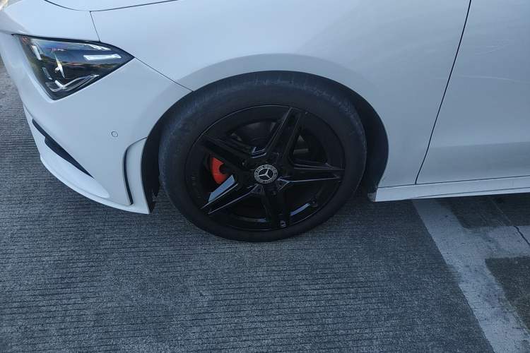 Used Mercedes-Benz CLA 2022 Refreshed CLA 200 Shooting Brake Left Front Wheel Hub