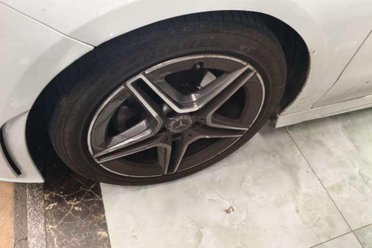 Used Mercedes-Benz CLA 2022-Year Updated CLA 200 Left Front Wheel Hub