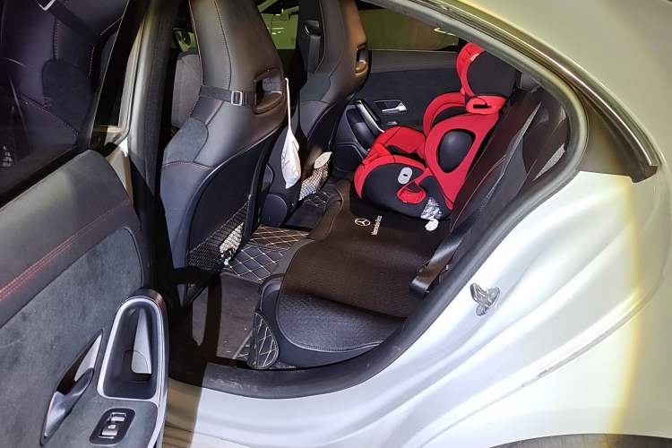Used Mercedes-Benz CLA 2022-Year Updated CLA 200 Left Rear Seat
