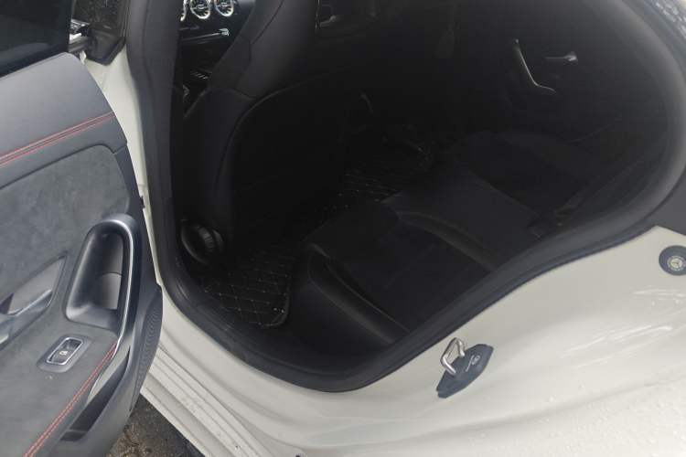 Used Mercedes-Benz CLA 2022 Refreshed CLA 200 4MATIC Left Rear Seat