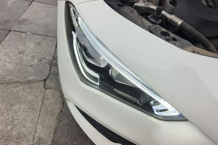 Used Mercedes-Benz CLA 2022 Refreshed CLA 200 4MATIC Right Front Headlight