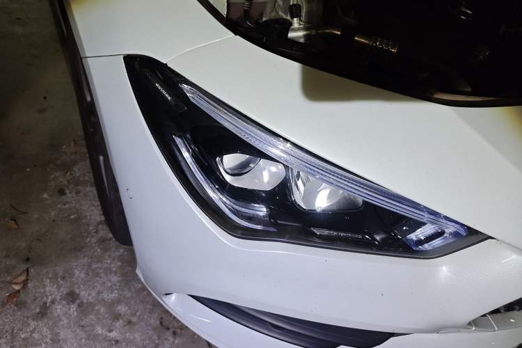 Used Mercedes-Benz CLA 2022-Year Updated CLA 200 Right Front Headlight