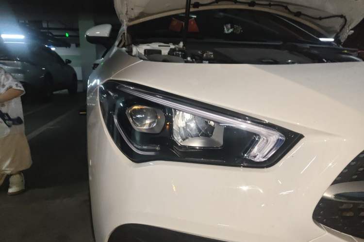 Used Mercedes-Benz CLA 2022 CLA 200 Right Front Headlight